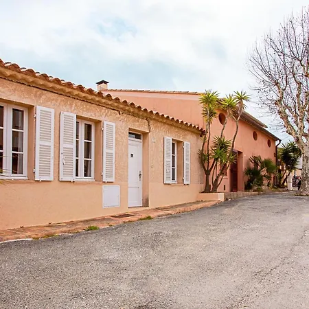 度假居 La Maison Et Son Jardin Clos *